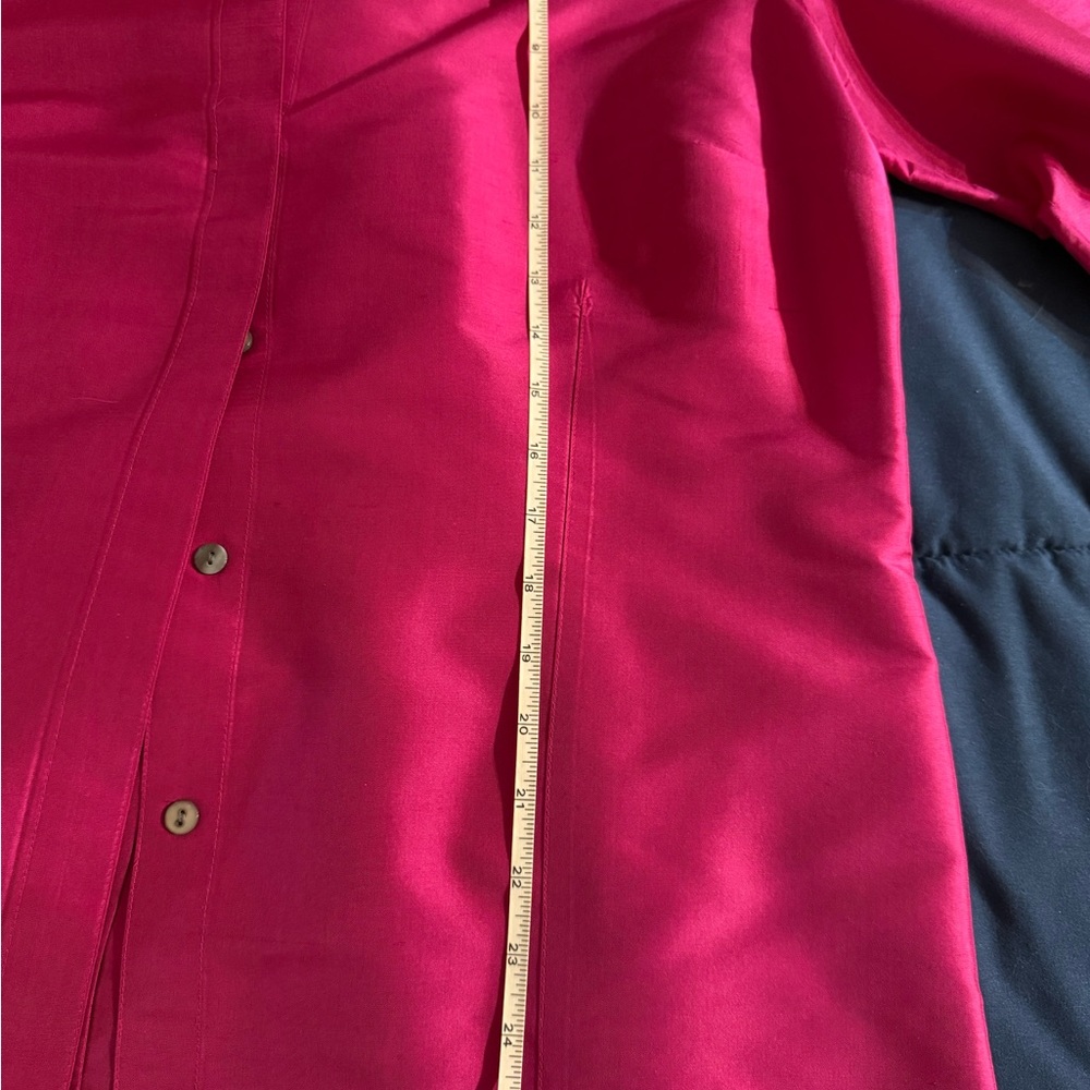 Chico’s Vibrant Pink 100% Silk Blouse - Jacket Size 2 EUC - Picture 5 of 10